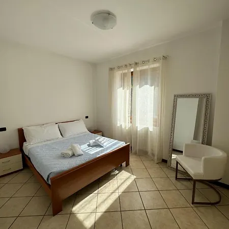 Lucre House, Vista Super * Bellano