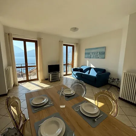 Lucre House, Vista Super *